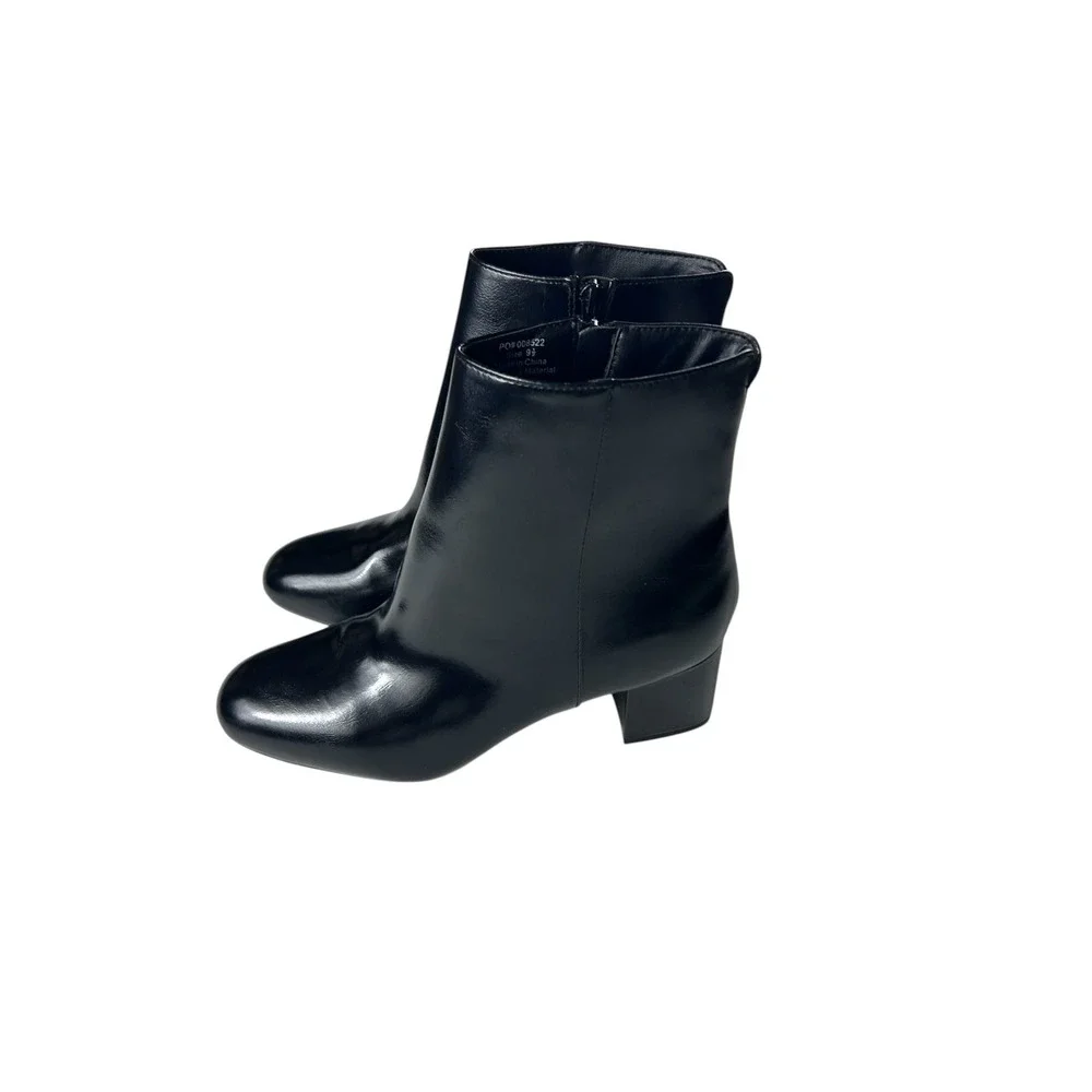 Journee Collection‎ Womens Black Faux Leather Block Heel Ankle Boots Size 9.5M